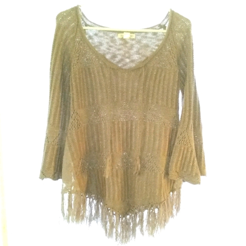 Flowy knitted sweater